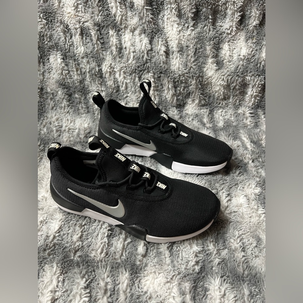 275: Nike Ashin Modern (GS)